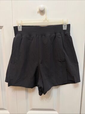 Lululemon Stretch Woven HR Shorts Black Size S